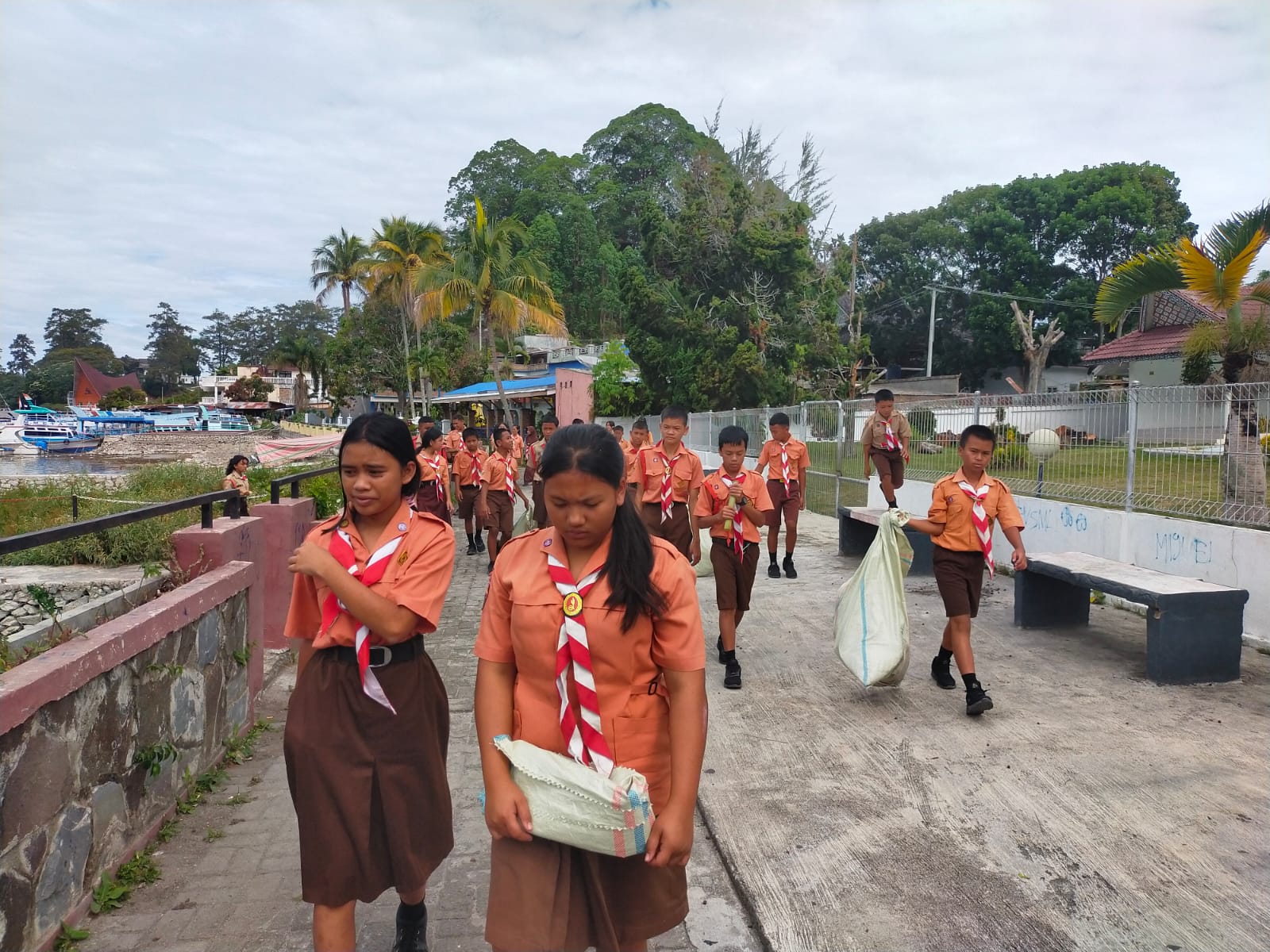 Kegiatan Jum'at Bersih