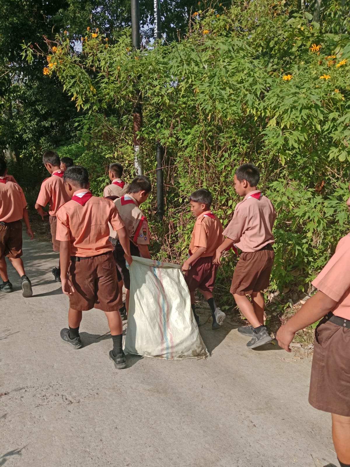 Kegiatan Jum'at Bersih