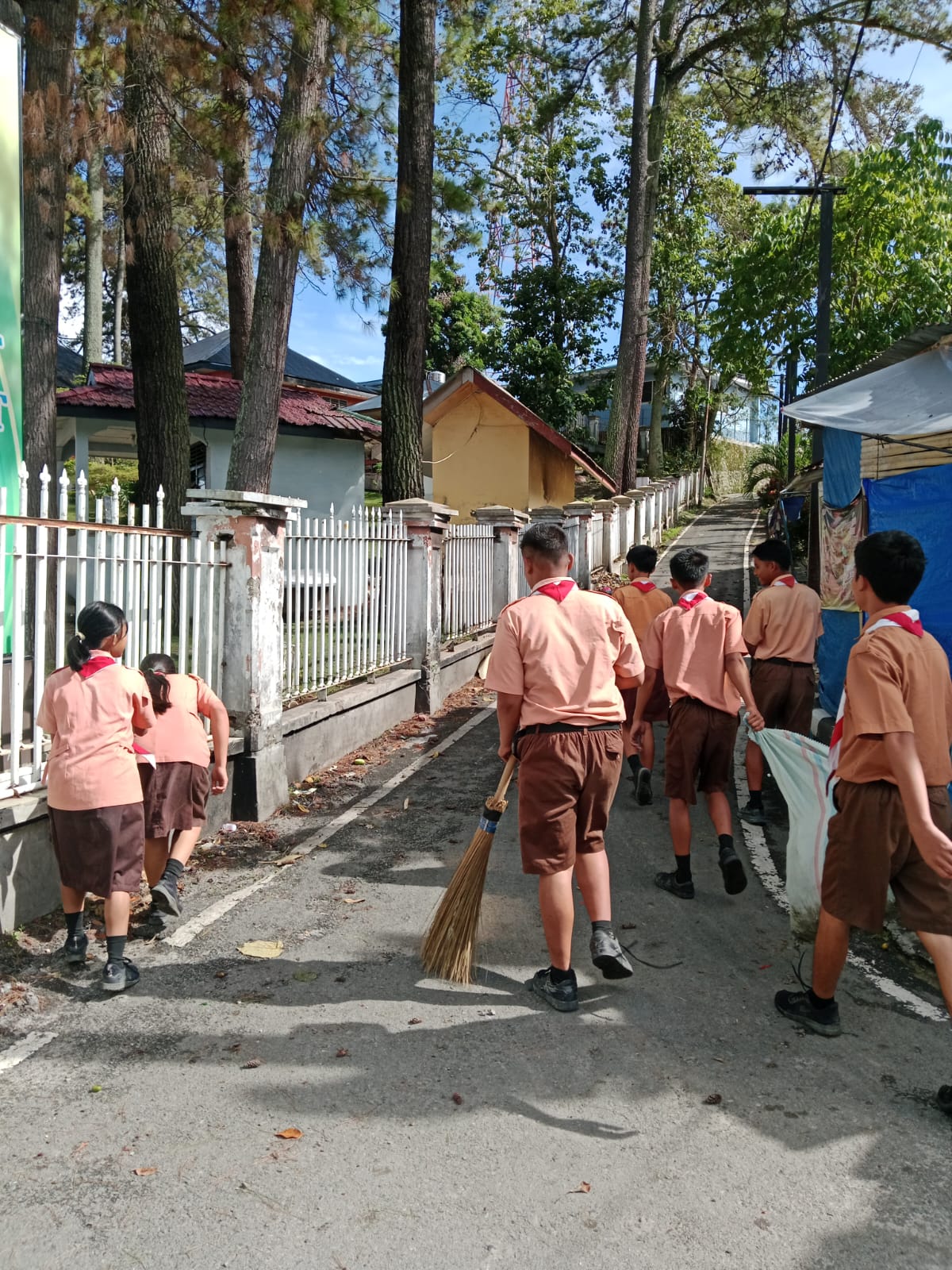 Kegiatan Jum'at Bersih