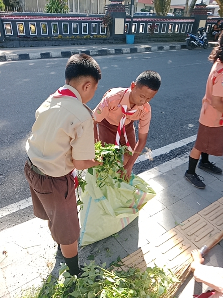 Kegiatan Jum'at Bersih