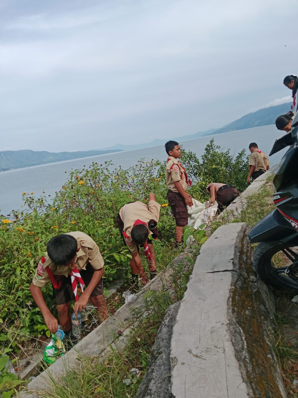 Kegiatan Jum'at Bersih